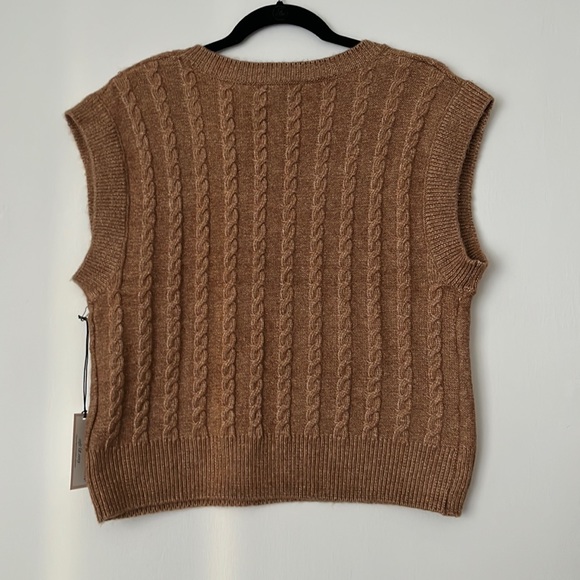 Cupcakes and Cashmere Vest knit sweater sweater vest cable brown camel - Picture 4 of 4